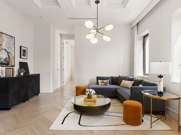 305 E 61st St Unit Penthouse 4, New York, NY 10065