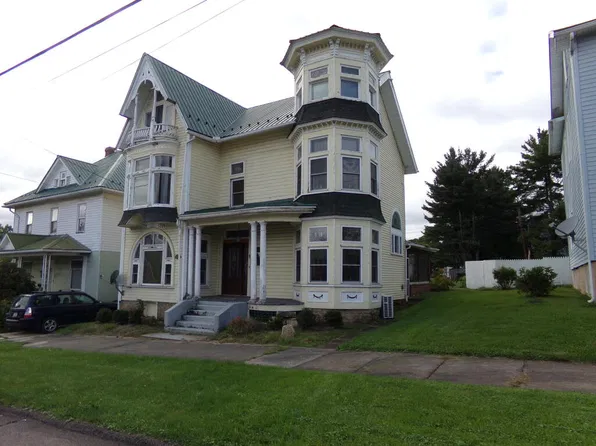 229 Meyers Ave, Meyersdale, PA 15552
