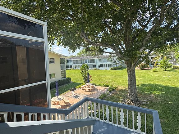 3rd image of 687 Durham Cir