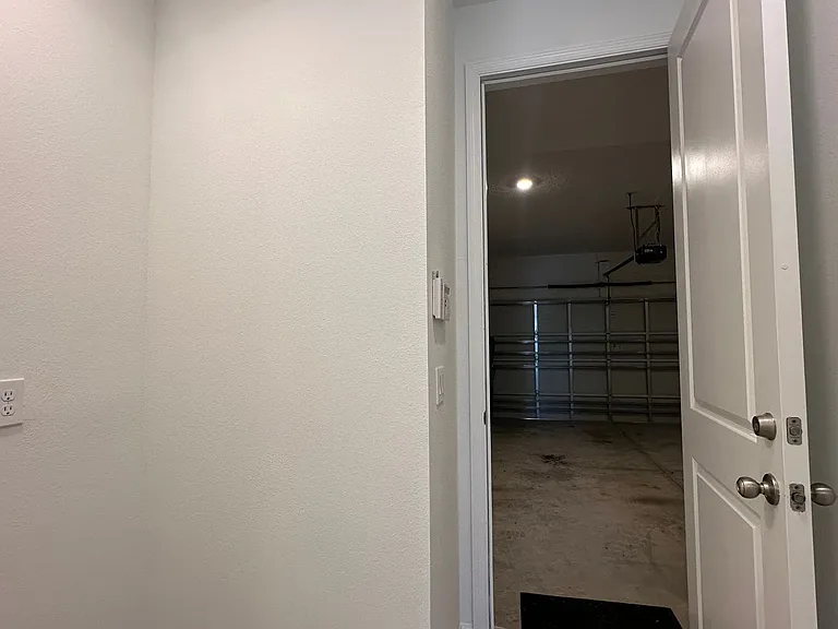 8454 Sperry St — Photo 5