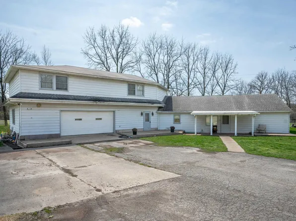 1421 W 18th St, Muncie, IN 47302
