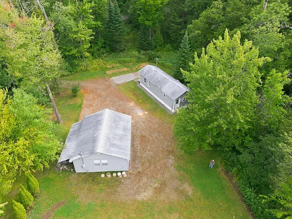 6 Brook Road, Belgrade, ME 04917