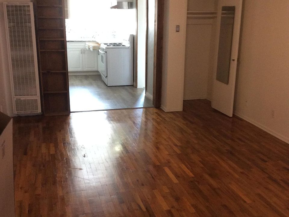 1st image of 7236 Fountain Ave #2