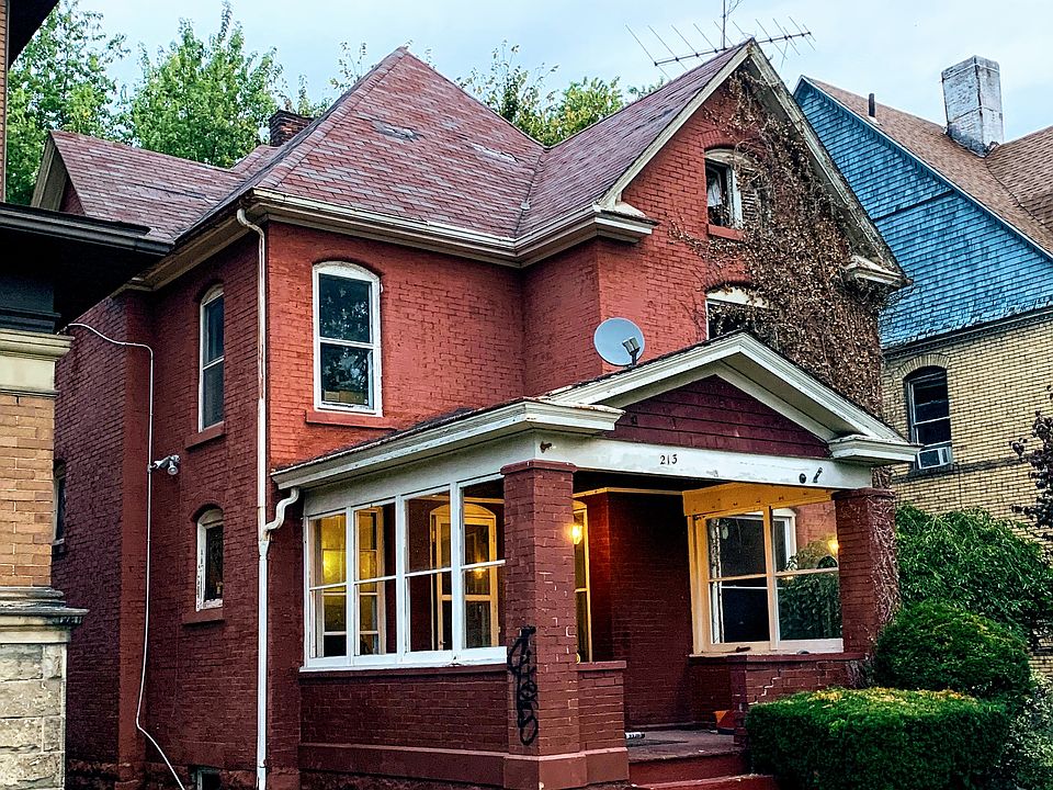 1920 red brick home