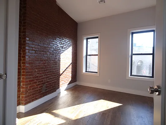 Rented by Lofts and Flats LLC | media 10