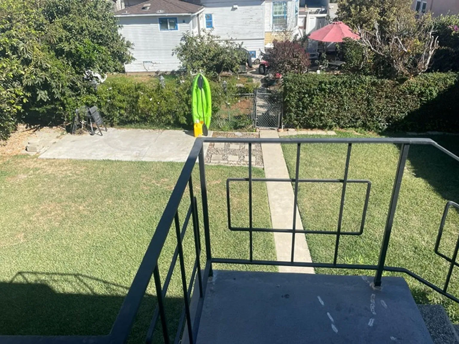 827 — Photo 3
