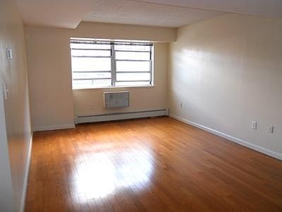 1st image of 15 W 116th St APT 8C