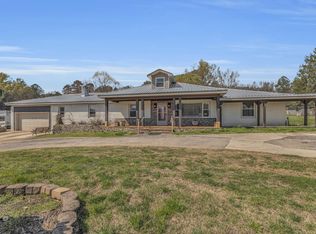 829 Mission Ridge Rd, Rossville, GA 30741