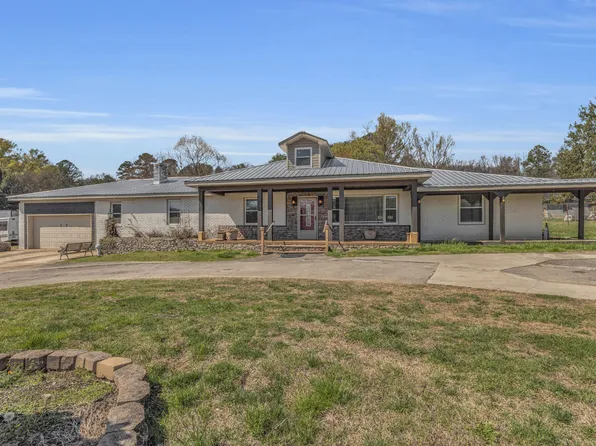 829 Mission Ridge Rd, Rossville, GA 30741