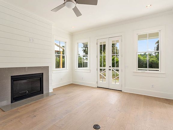 4th image of 24 Glynn Oaks Ln