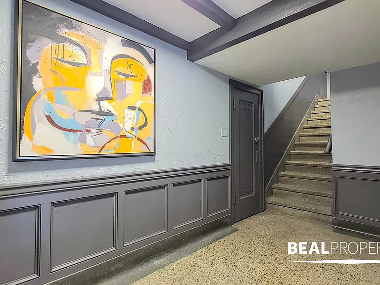 818 W Diversey Pkwy — Photo 5