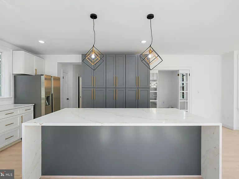 4400 Ridge St — Photo 5
