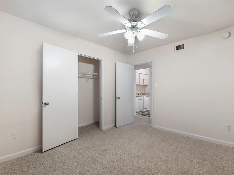4859 W Napoleon Ave N — Photo 12