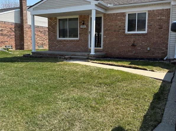 16444 Terrace Ct, Roseville, MI 48066