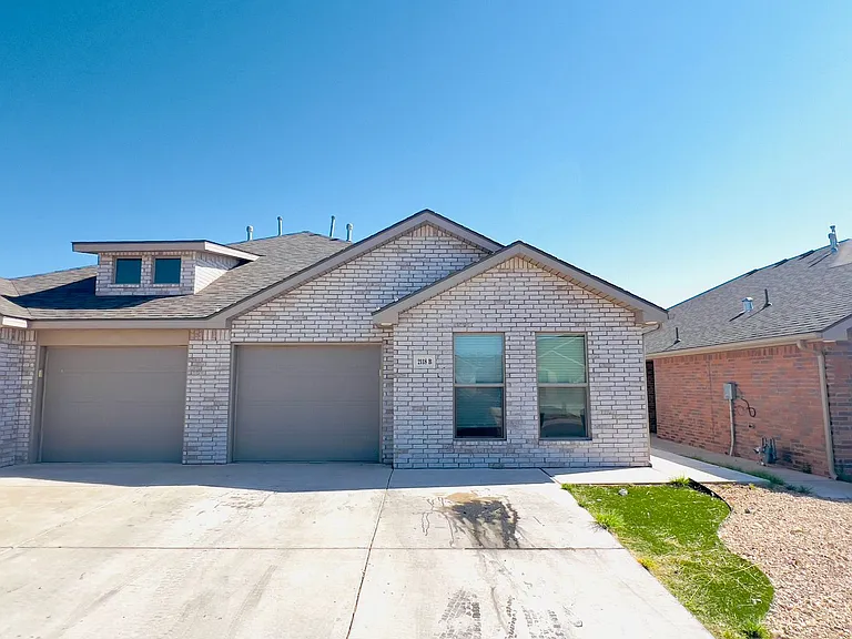 2118 N Avenue K #B — Photo 22