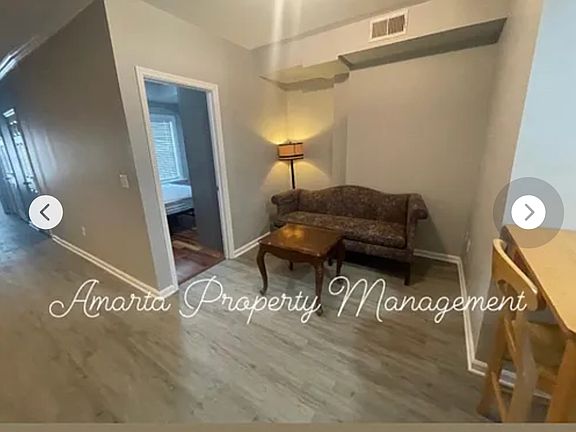 4th image of 1413 Meridian Pl NW Unit 1