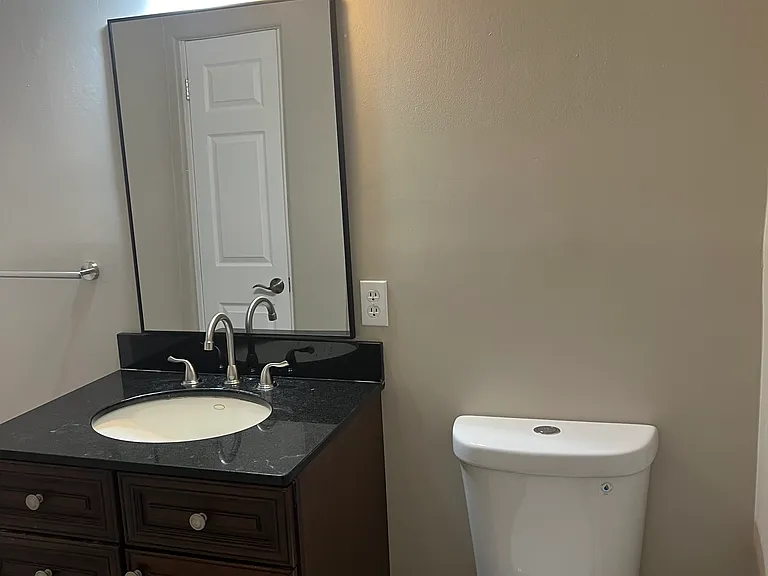 522 N Rio Grande Ave — Photo 14