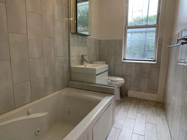 293 Tompkins Avenue image 16 of 28