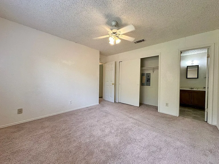 2312 Silverhill Dr — Photo 13