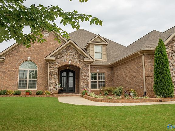 3rd image of 109 Towhee Way