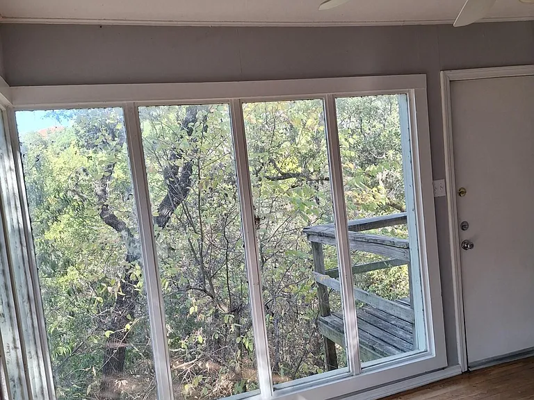 5200 Mount Bonnell Rd — Photo 3