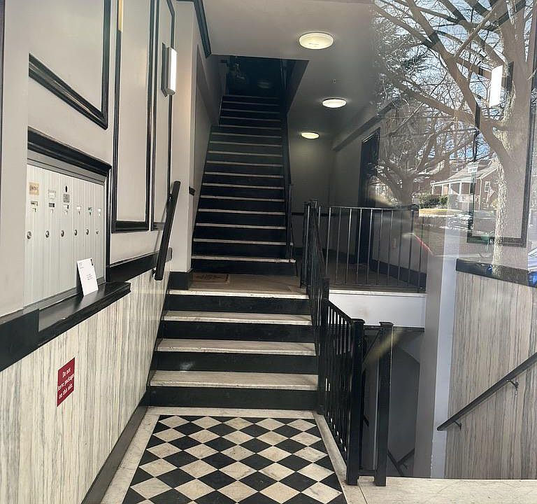 2nd image of 1218 Perry St NE APT 202