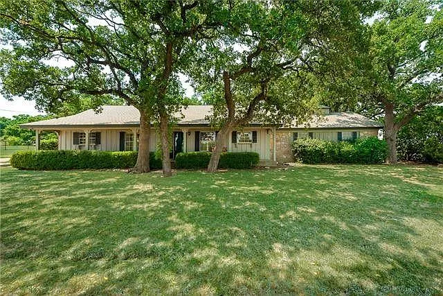 6413 Sundance Cir — Photo 1