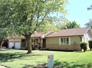 904 S Ash St, Hillsboro, KS 67063