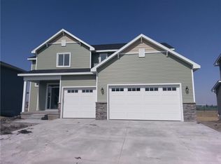 302 Aspen Dr NE, Bondurant, IA 50035