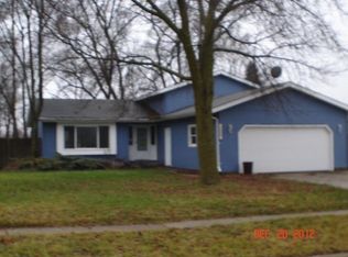 5009 W Greenbrier Dr, McHenry, IL