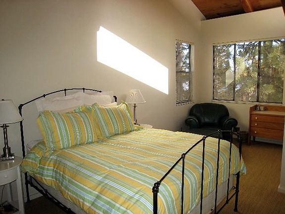 5th image of 125 Lassen Dr #2