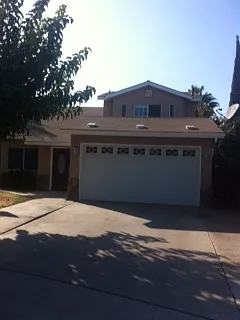 4383 N Dante Ave photo 1