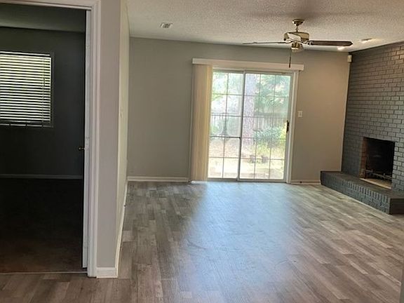 3rd image of 2847 Fawnwood Cir