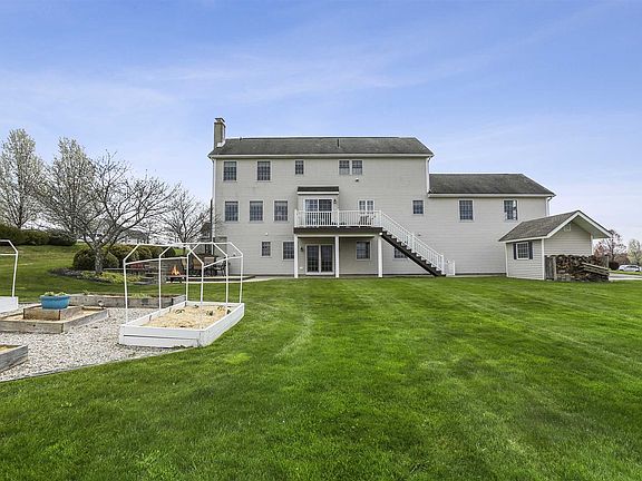 5th image of 22 Dolly Ln