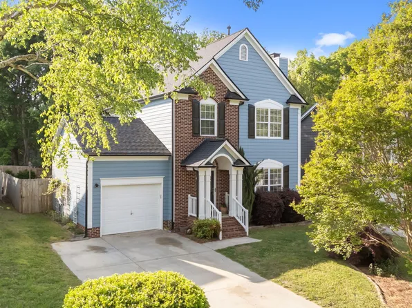1009 Starkland Way, Holly Springs, NC 27540