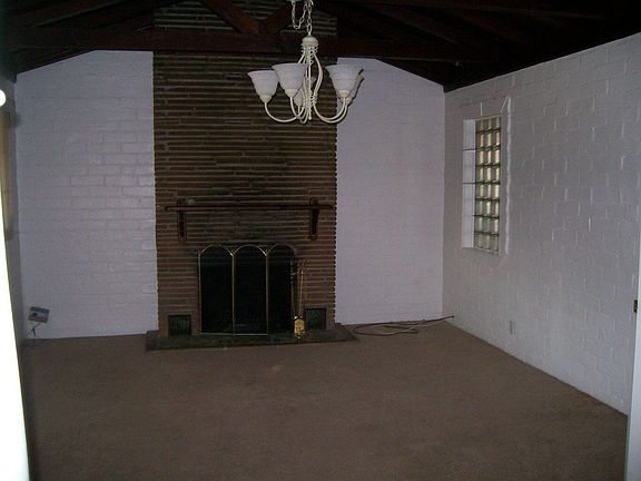 3rd image of 2706 W Verdugo Ave