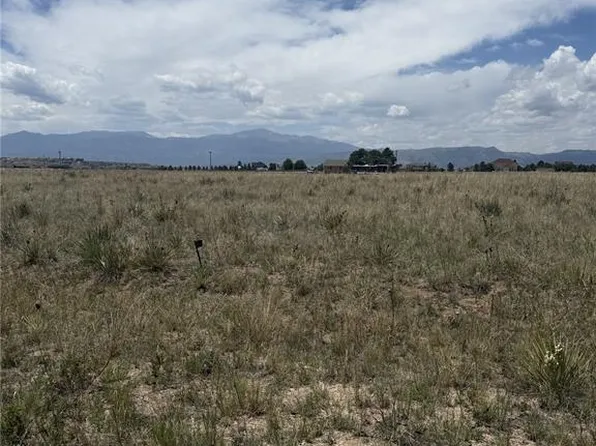Tahiti Dr, Colorado Springs, CO 80908