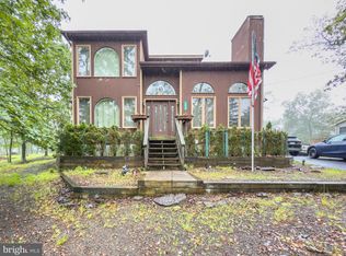 475 Hyland Dr, East Stroudsburg, PA