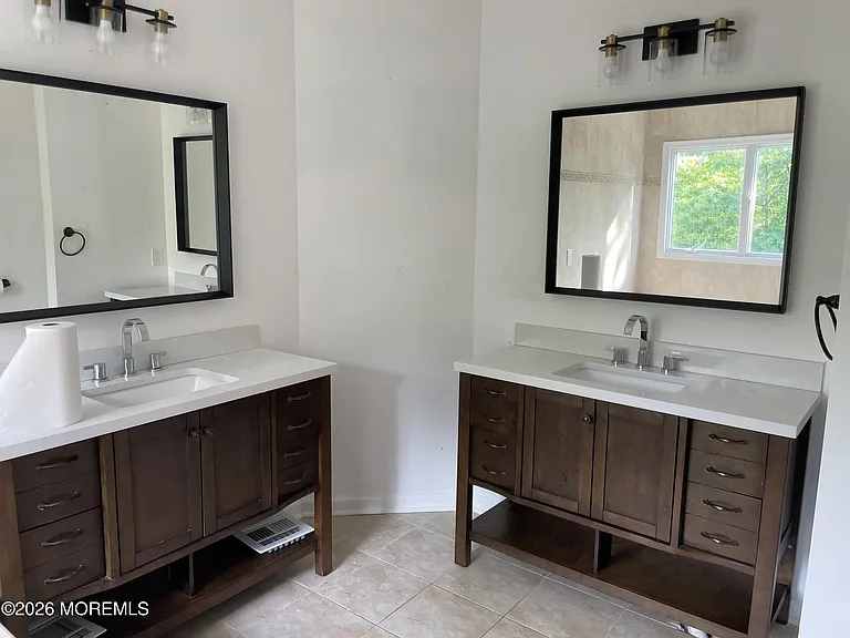 15 Hope Dr — Photo 15