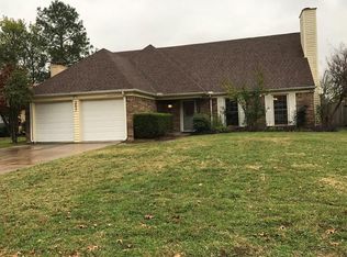 2657 Channing Dr, Grand Prairie, TX 75052