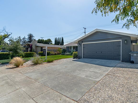 4th image of 1035 Renoir Ct
