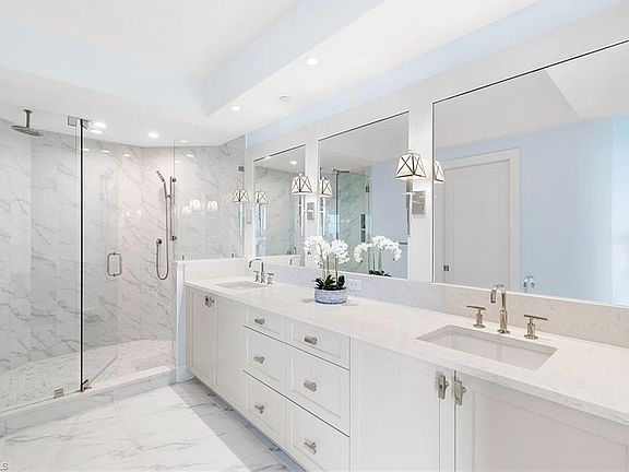 5th image of 4255 Gulf Shore BLVD N #801