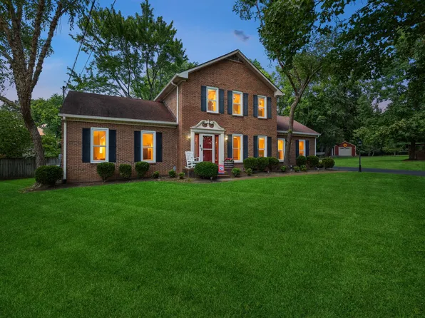 5716 Saint Charles Ct, Hermitage, TN 37076