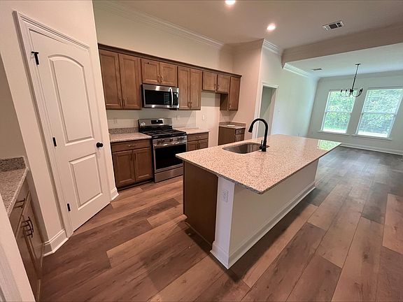 3rd image of 233 Adley Ave