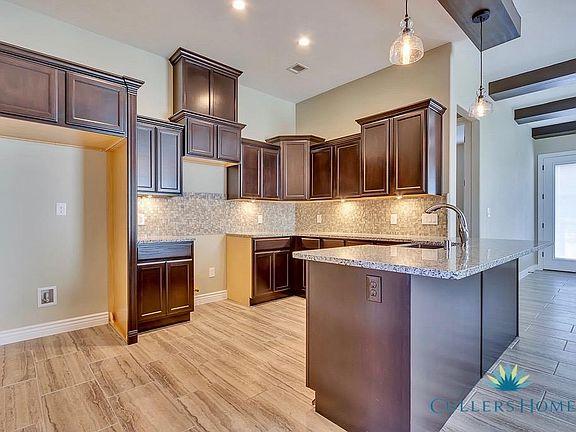 5th image of 7400 Cimarron Gap Dr