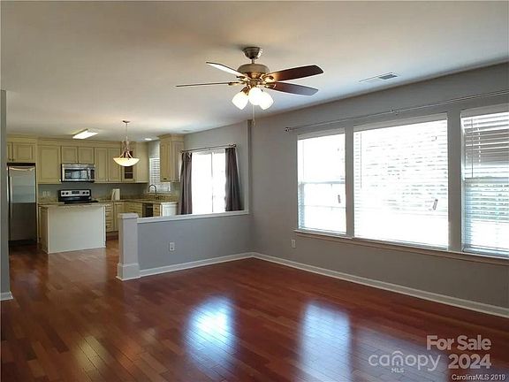 2nd image of 9205 Bellegarde Dr