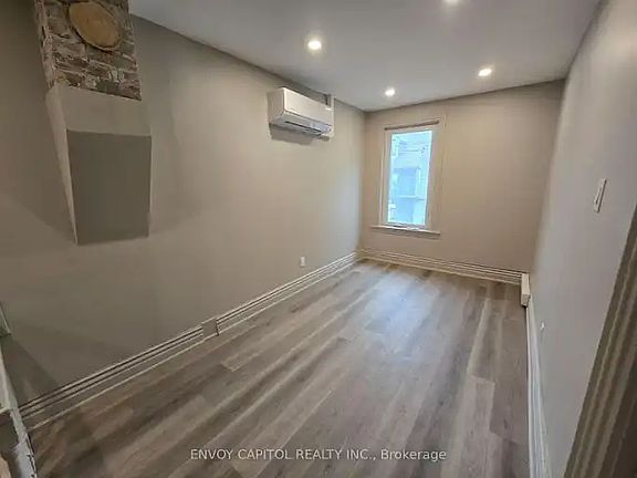 5th image of 1354 Queen St E #2
