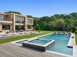 233 N Magee St, Southampton, NY 11968
