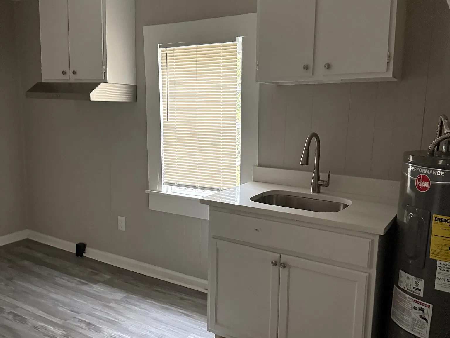 309 Carver Street - 1 — Photo 4