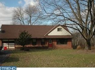 573 Old State Rd, Royersford, PA 19468